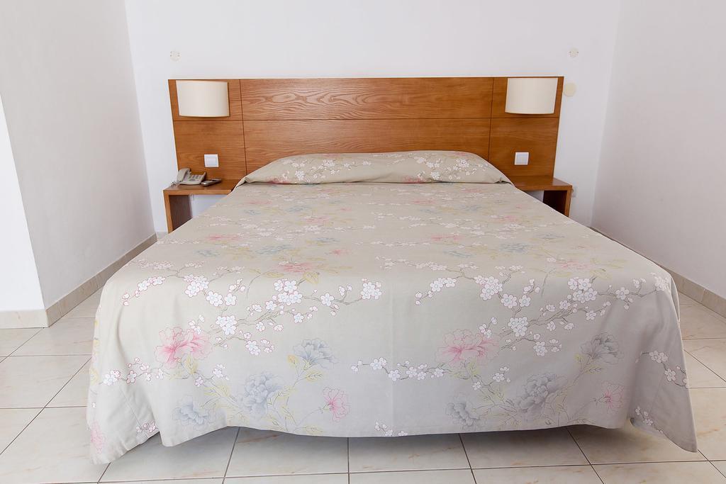 Hotel Solmar Calheta  객실 사진