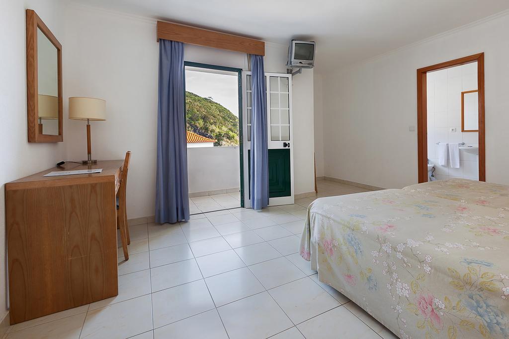 Hotel Solmar Calheta  객실 사진